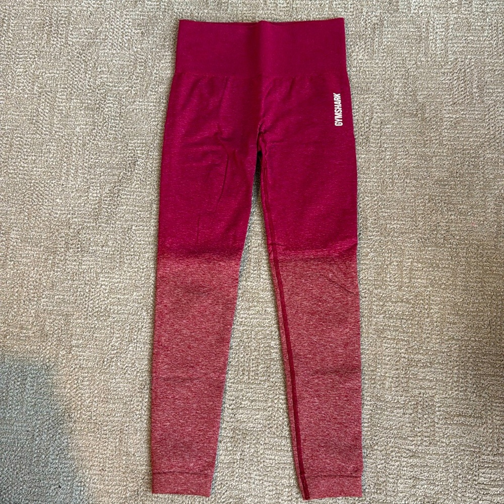 Gymshark: ADAPT OMBRE SEAMLESS LEGGINGS. Size XS.